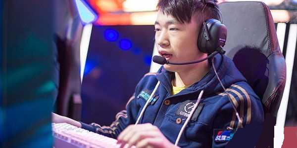 强者总能在 强者总能在