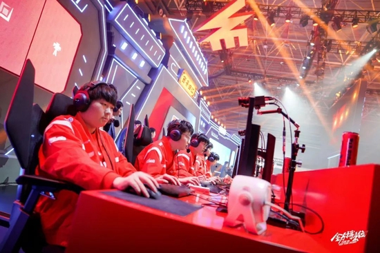 她没有盲目 她没有盲目